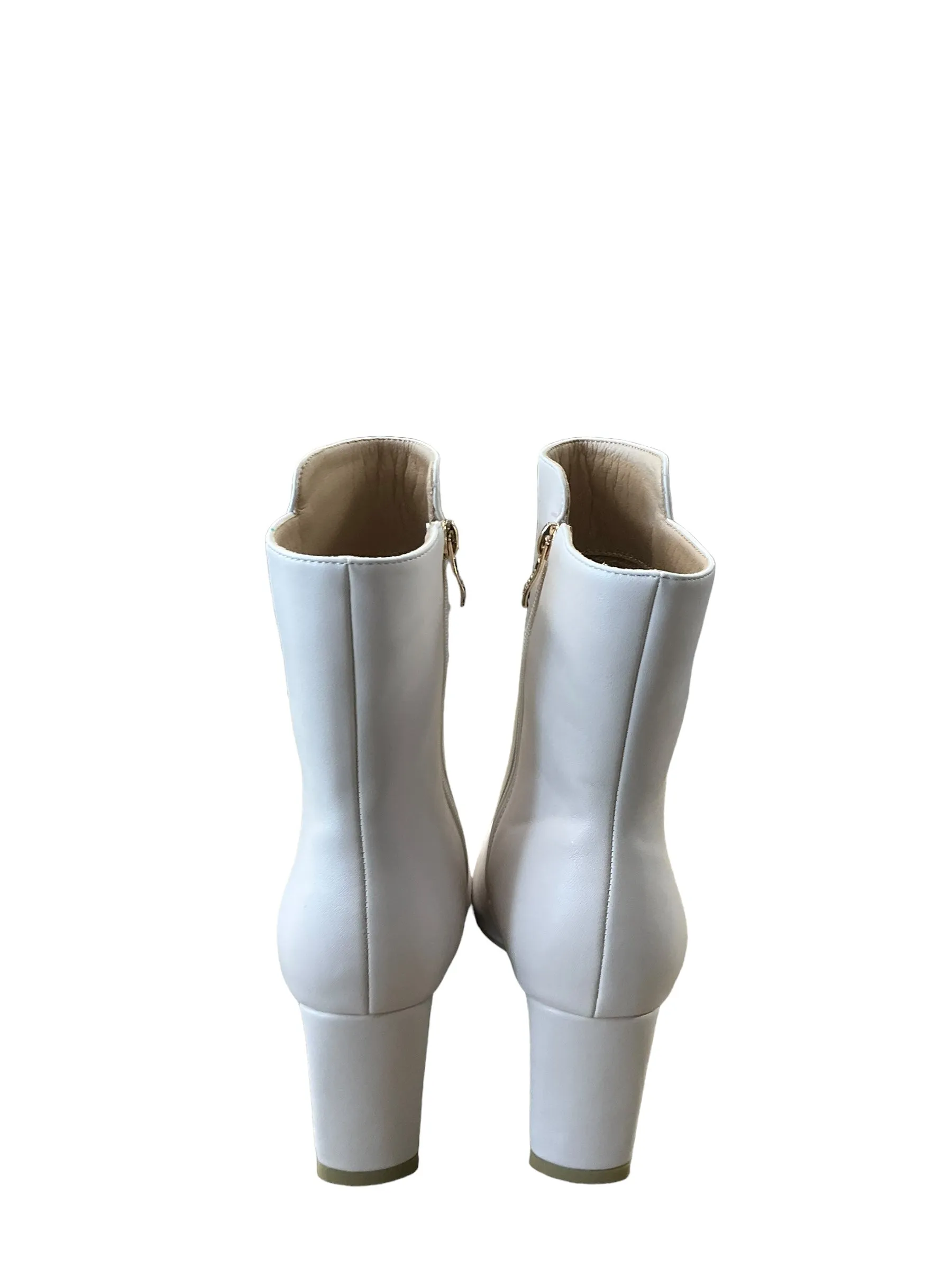 Boots Ankle Heels By Cmc In Cream, Size: 10