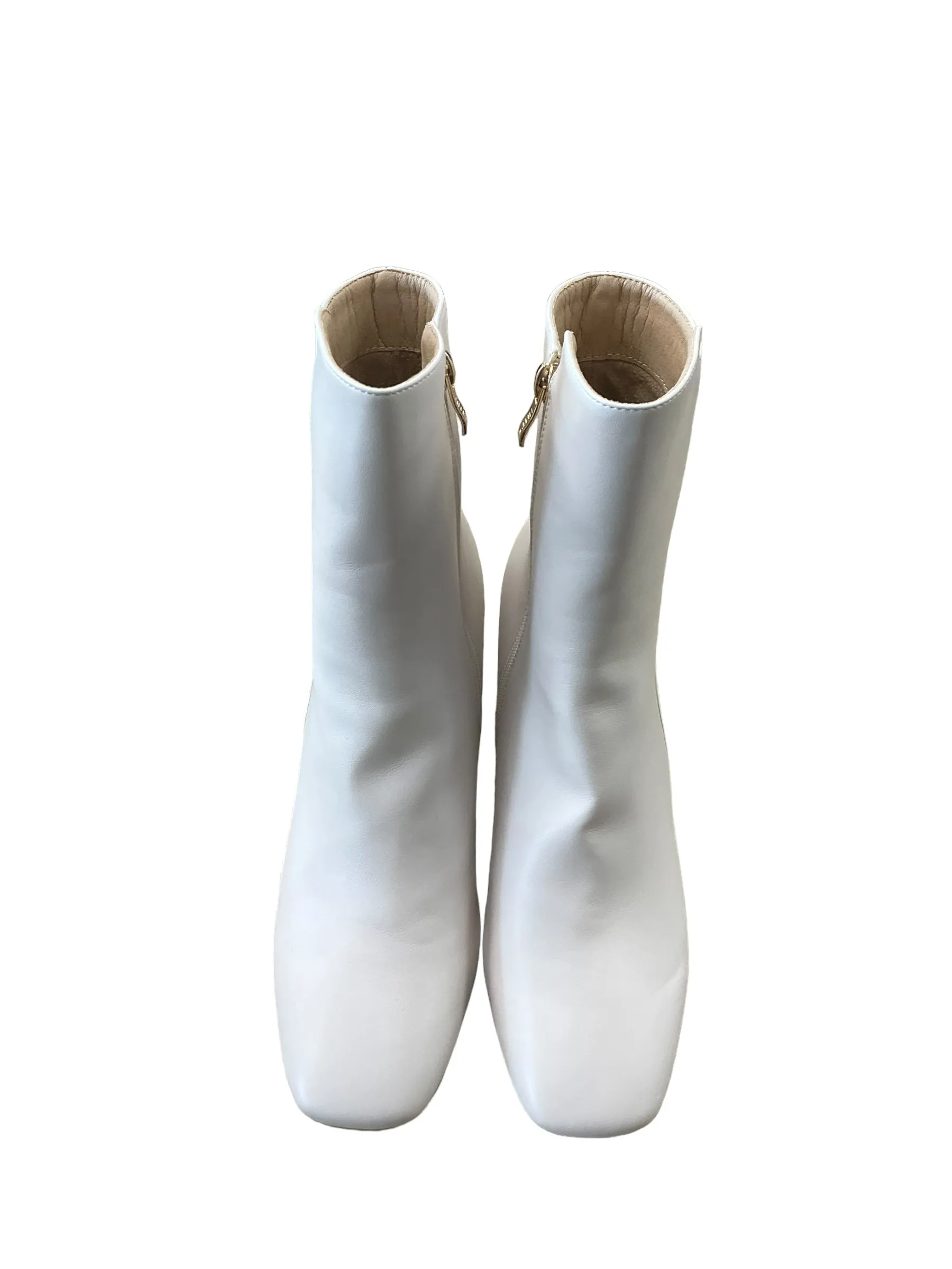 Boots Ankle Heels By Cmc In Cream, Size: 10