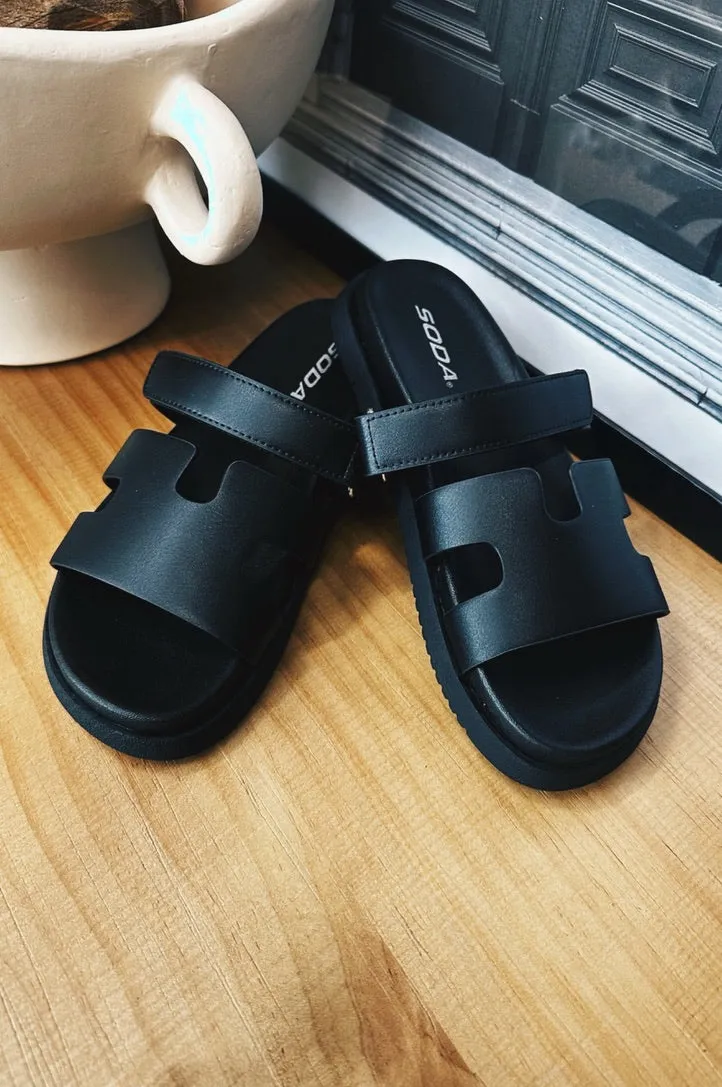 Canyon Strap Sandal