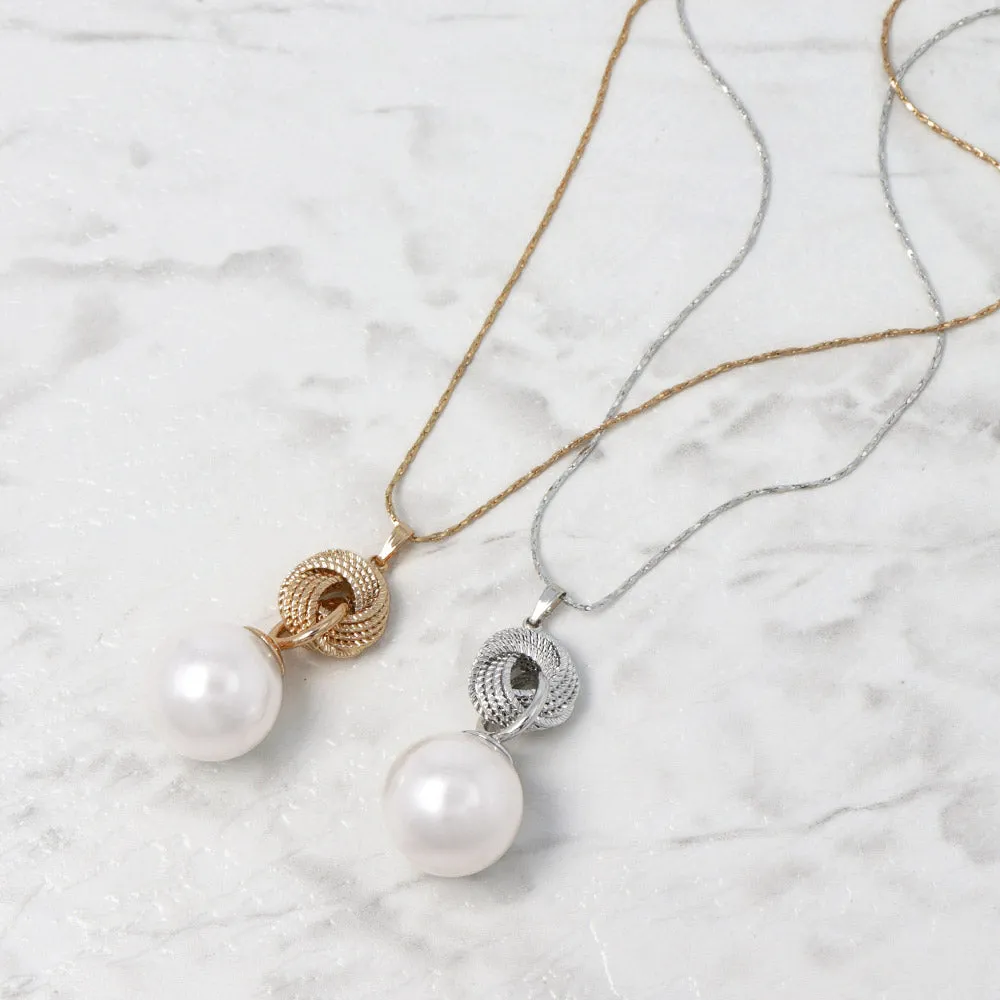 Chunky Pearl Necklace