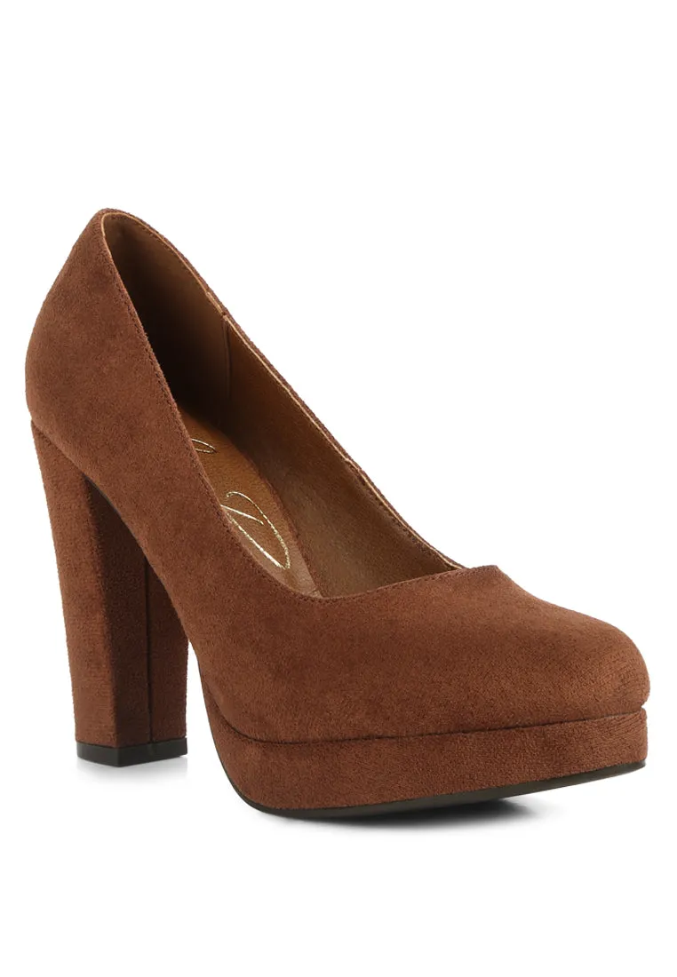 delia seude block heel pumps