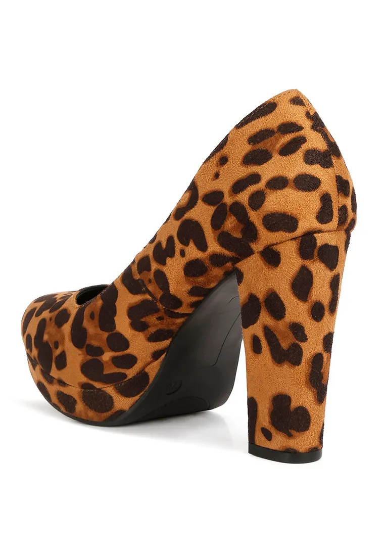 delia seude block heel pumps