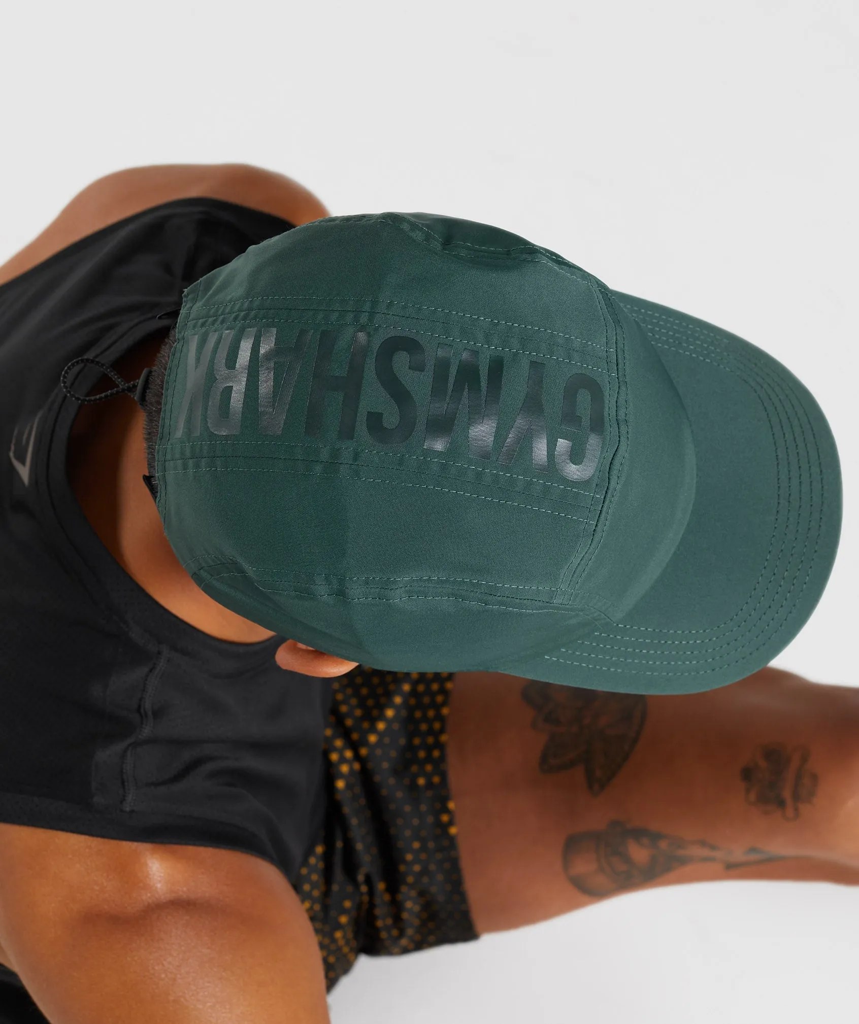 Gymshark  5 Panel Running Cap - Obsidian Green