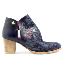 Plume - Navy Flower -LAST PAIR 37