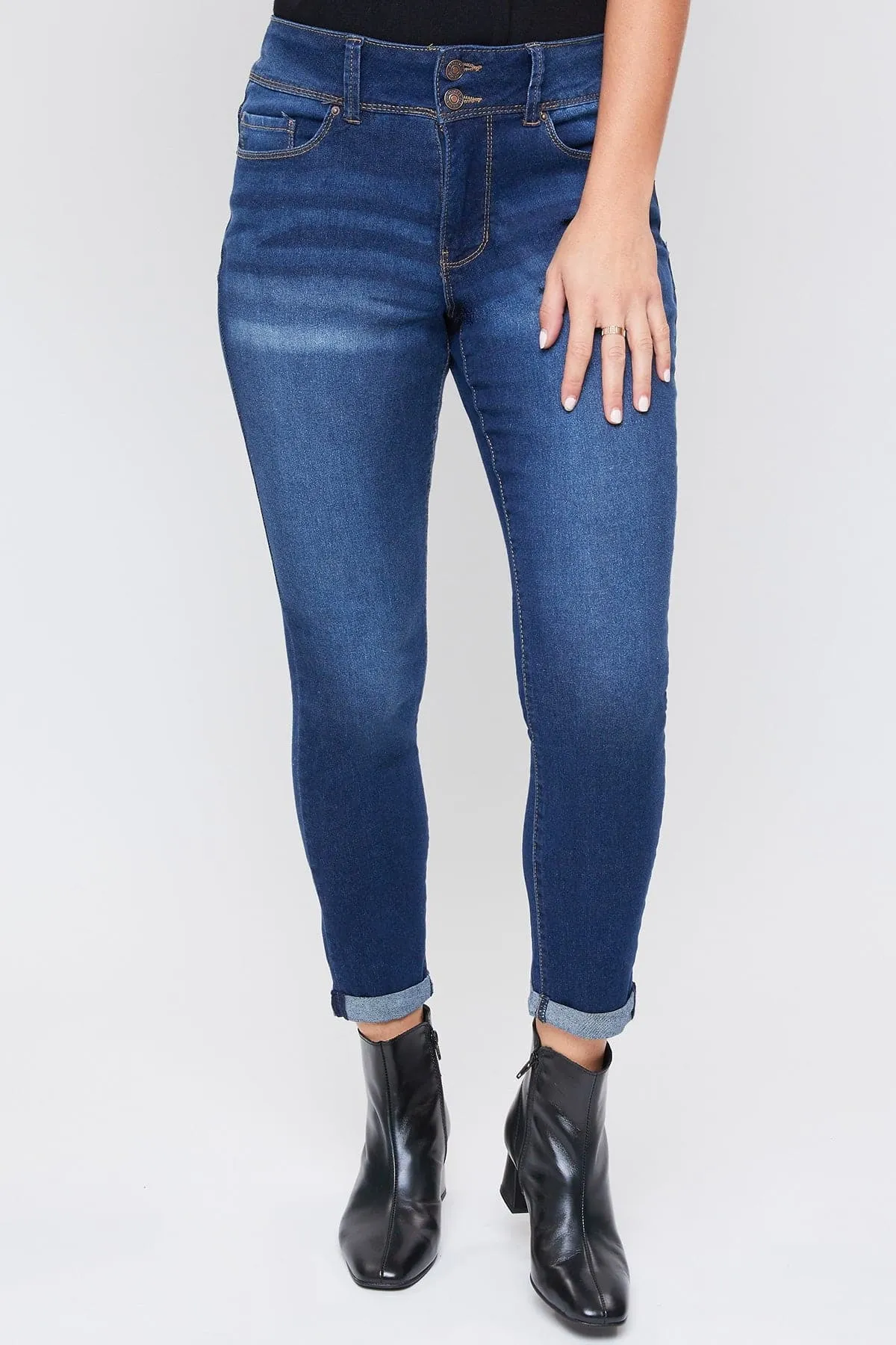 Women's Essential 2-Button Roll Cuff Ankle Jeans